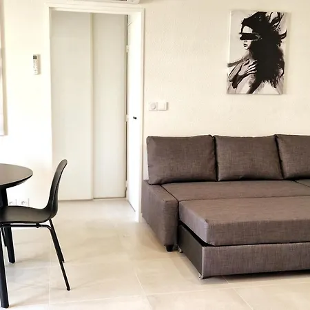 Daire Beautiful 2p 39 M2, Ac, Balcony Antibes
