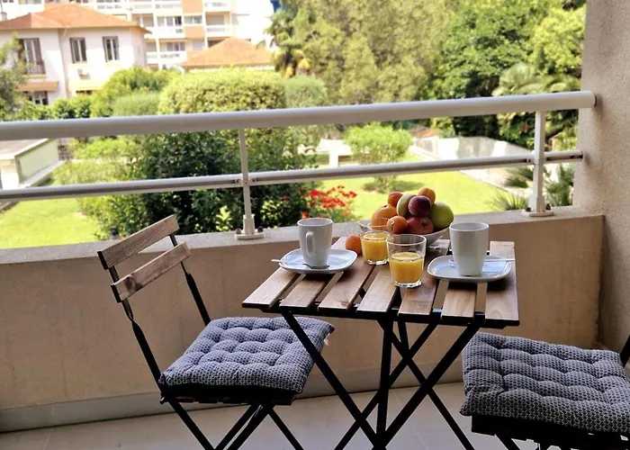Beautiful 2p 39 M2, Ac, Balcony Daire *