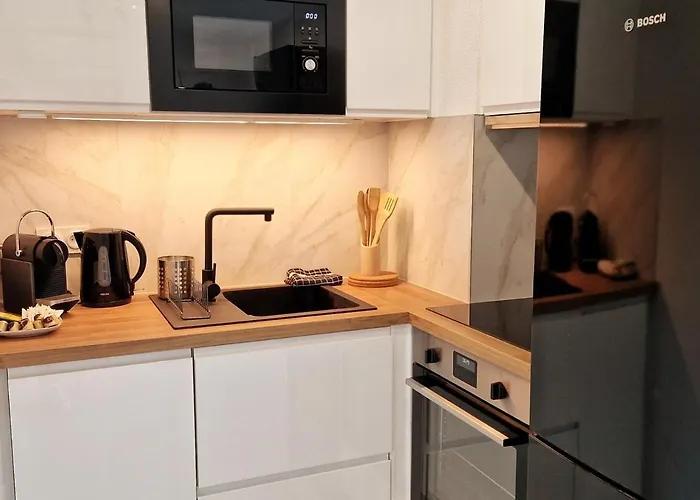 Beautiful 2p 39 M2, Ac, Balcony * 昂蒂布