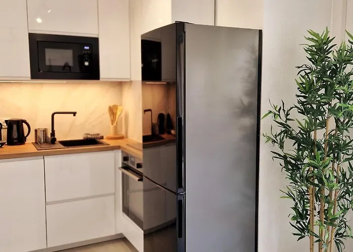 Beautiful 2p 39 M2, Ac, Balcony