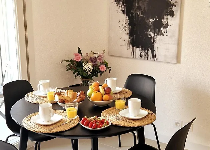 Beautiful 2p 39 M2, Ac, Balcony Daire *